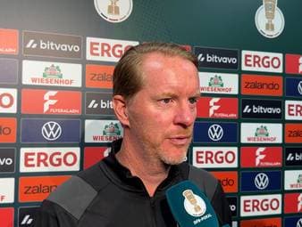 Osnabrück-Coach Timo Schultz zeigt sich sehr zufrieden mit dem Auftritt seiner Mannschaft. Zudem erklärt er, was hätte passieren müssen, um die Bayern zu schlagen.