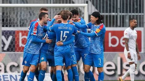 Holstein Kiel überwintert in der 2. Bundesliga erstmals an der Tabellenspitze