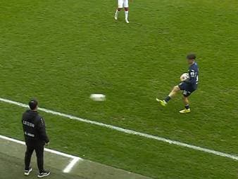 Die Highlights der Partie VfB Stuttgart II - TSG Hoffenheim II aus der 3. Liga im Video.