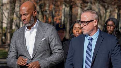 Chauncey Ray Billups (l) plädierte auf nicht schuldig