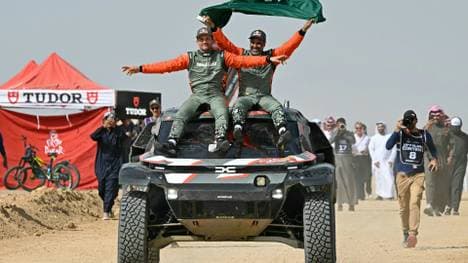 Nasser Al-Attiyah (r.) mit Co-Pilot Fabian Lurquin