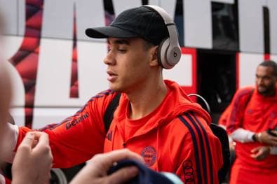 Musiala geht unter die Kinderbuch-Autoren