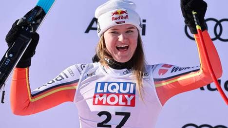 Emma Aicher hat ihr erstes Abfahrtsrennen gewonnen