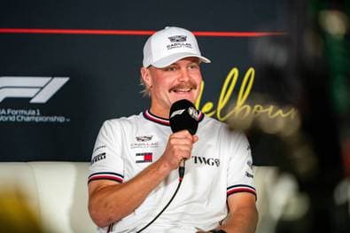 Bottas macht sich über Aston Martin lustig