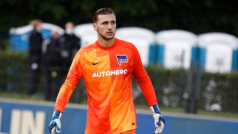 Marcel Lotka muss gegen Freiburg offenbar ins Hertha-Tor