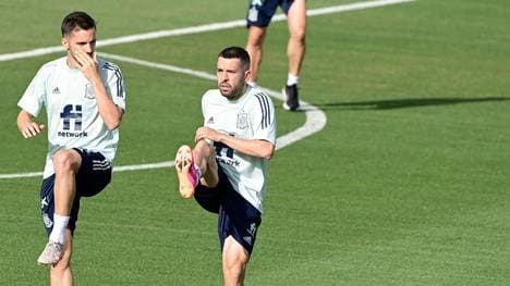 Jordi Alba (r.) und das Team sind in guter Verfassung