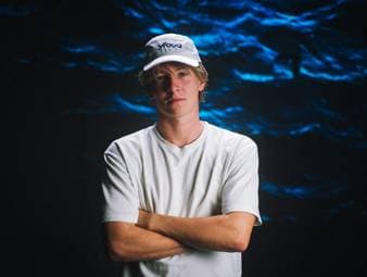 350 Kilometer in nur 72 Stunden: Marinus Obermair alias MovelikeG will beim yfood River Race 350 von Passau bis Bratislava schwimmen und damit einen neuen Weltrekord aufstellen. 
