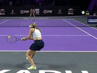 Gegen Nachrückerin: Rybakina geht ungeschlagen ins Halbfinale