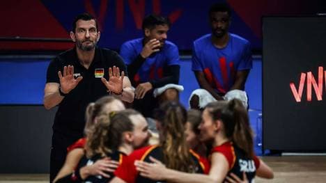 Das DVV-Team bejubelt einen Punkt