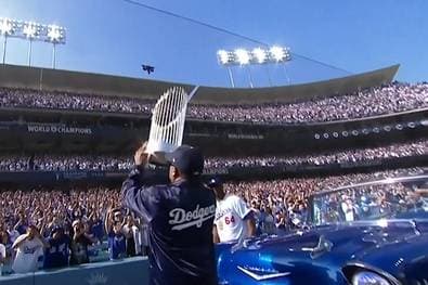 200.000 Fans! Mega-Titelparty in Los Angeles