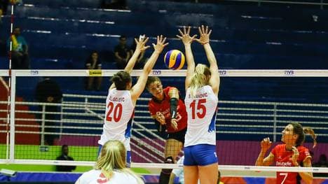 Die deutschen Volleyballerinnen müssen sich Serbien geschlagen geben