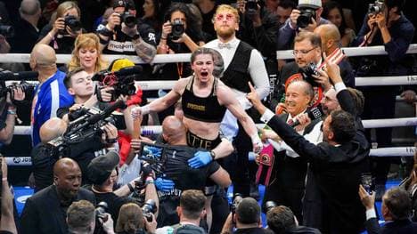 Katie Taylor hat Amanda Serrano in einem historischen Duell besiegt