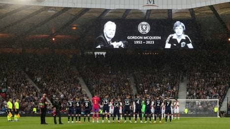 Gedenkminute für McQueen im Hampden Park 2023