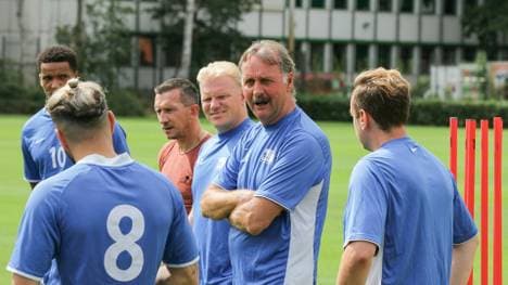 Peter Neururer 2020 als Trainer im Proficamp