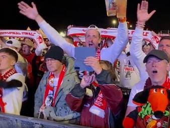 Der SC Freiburg unterliegt im Finale der Europa League Aston Villa deutlich mit 0:3. Dennoch überwiegt bei den Anhängern der Stolz.
