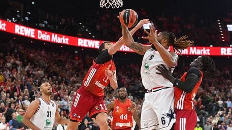 Die Bayern gewinnen das Wiedersehen mit Devin Booker