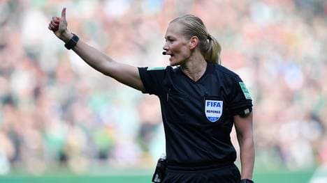 SV Werder Bremen v Sport-Club Freiburg - Bundesliga