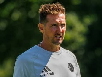 Klose mahnt vor Zweitligastart