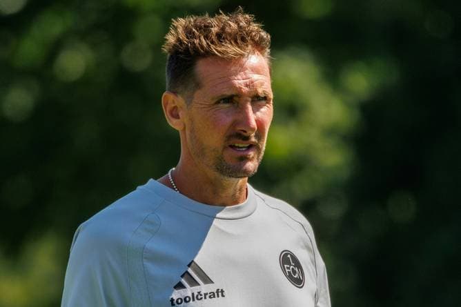 Klose mahnt vor Zweitligastart