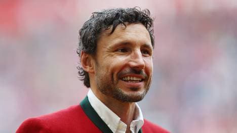 FC Bayern Muenchen v Hannover 96 - Bundesliga Mark van Bommel