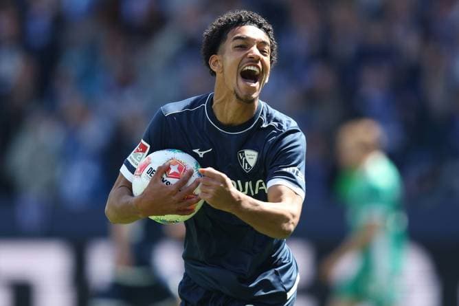 Bayer bindet und verleiht DFB-Juwel