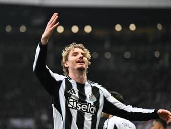 Emotionale Szene nach Woltemade-Tor