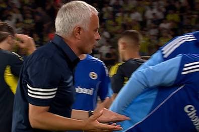 Diese Szene lässt Mourinho toben