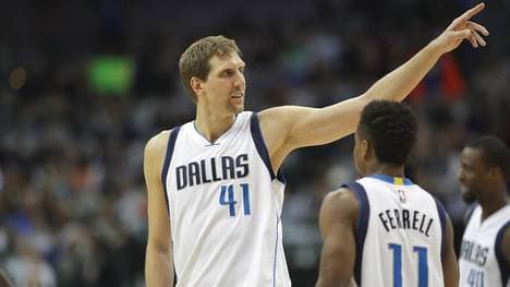 Los Angeles Lakers v Dallas Mavericks