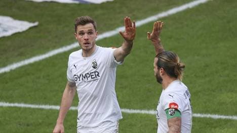 Der SV Sandhausen bezwingt Hannover 4:2