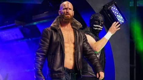 Stu Grayson (l.) und Evil Uno bildeten bei AEW dir Urformation der Dark Order