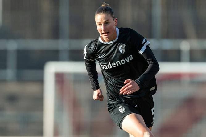 Schweizerin verlängert in Freiburg