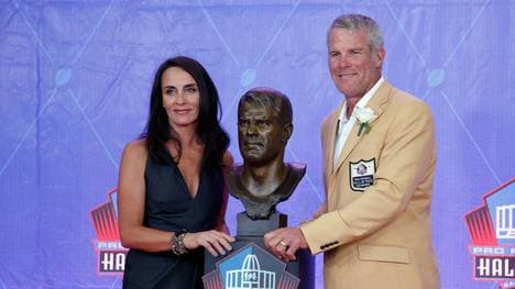 NFL Hall of Fame Enshrinement