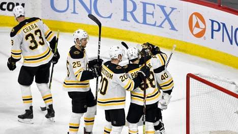 Boston Bruins v Carolina Hurricanes - Game Three