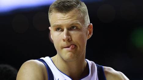 MEXICO CITY, MEXICO - DECEMBER 12: Kristaps Porzingis #6 of the Dallas Mavericks gestures during a game between Dallas Mavericks and Detroit Pistons at Arena Ciudad de Mexico on December 12, 2019 in Mexico City, Mexico. (Photo by Hector Vivas/Getty Images)