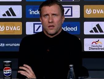 Dino Toppmöller ist nicht mehr Trainer von Eintracht Frankfurt. Markus Krösche, Sportvorstand der Eintracht, verteidigt den ehemaligen Coach dennoch und spricht über den aus seiner Sicht teils unfairen Umgang mit ihm.