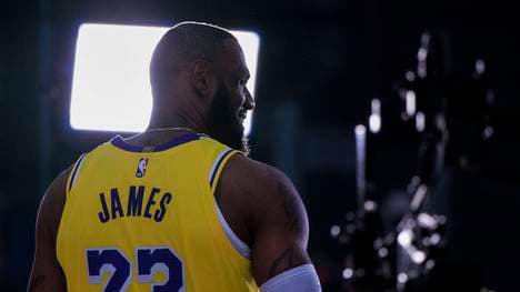 June 30, 2026, Los Angeles, California, USA: LeBron James will leave the Lakers after eight seasons, the longest continuous stint of his career with a single franchise. FILE PHOTO: LeBron James to Leave Lakers. FILE PHOTO: LeBron James 23 during the Los Angeles Lakers Media Day on Monday October 2, 2023 at UCLA Health Training Facility in El Segundo, California. JAVIER ROJAS PI BNS Los Angeles USA - ZUMAp124 20260630_zaa_p124_001 Copyright: xJavierxRojasx
