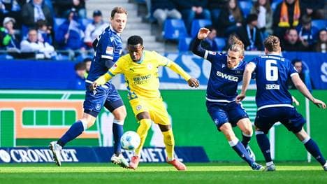 Richmond Tachie (M.) traf nach 8,5 Sekunden