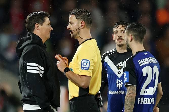 Fliegen dem Schiri-Boss diese Worte um die Ohren?