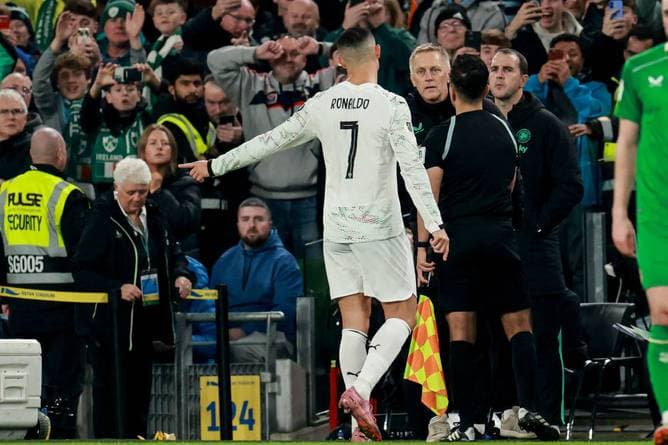 Glatt Rot für Ronaldo!