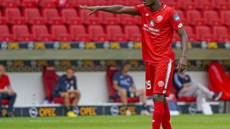 Moussa Niakhate erzielt den Siegtreffer für die Mainzer