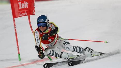 Alexander Schmid raste in Lech/Zürs auf das Podest