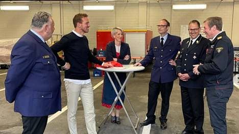 Julian Nagelsmann traf sich mit der Feuerwehr in München