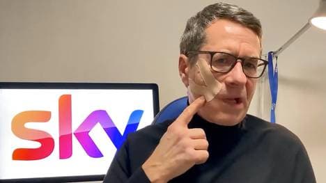 Marcus Lindemann zeigt die betroffene Seite