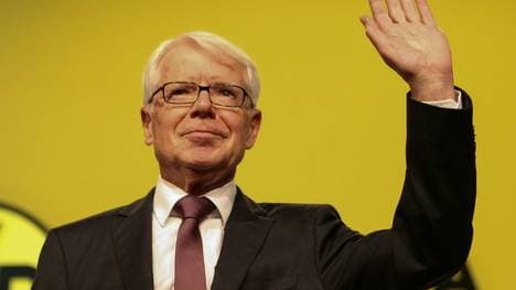 Vor dem Spiel gegen Bochum wurde Rauball verabschiedet