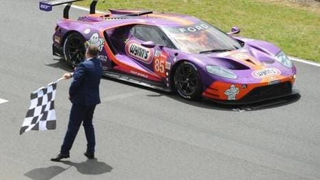 Der Keating-Ford #85 muss seinen Klassensieg wieder abgeben