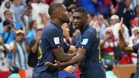 Marcus Thuram (l.) und Randal Kolo Muani (r.) sind Kandidaten beim FC Bayern