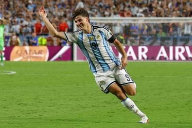 Halbfinale! Traumtor erlöst Messi & Co.