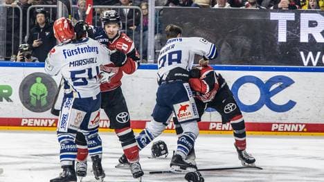Hitziges Duell zwischen Köln und  Schwenningen  