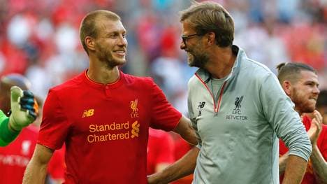 Ragnar Klavan (l.) kam vom FC Augsburg nach Liverpool