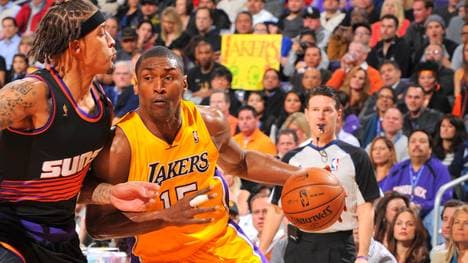 Los Angeles Lakers v Phoenix Suns